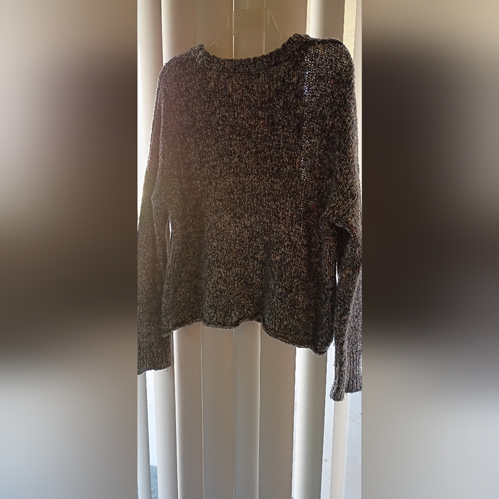 Super Soft Long Sleeve Knit Universal Thread Sweater Woman's Pullover EUC Large - Picture 3 of 12